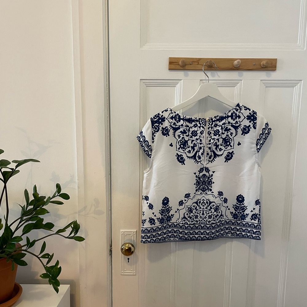 Blouse - Picture 2 of 2